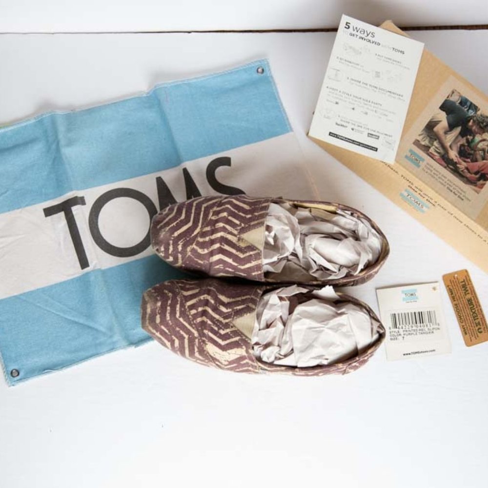 Gently used TOMS
